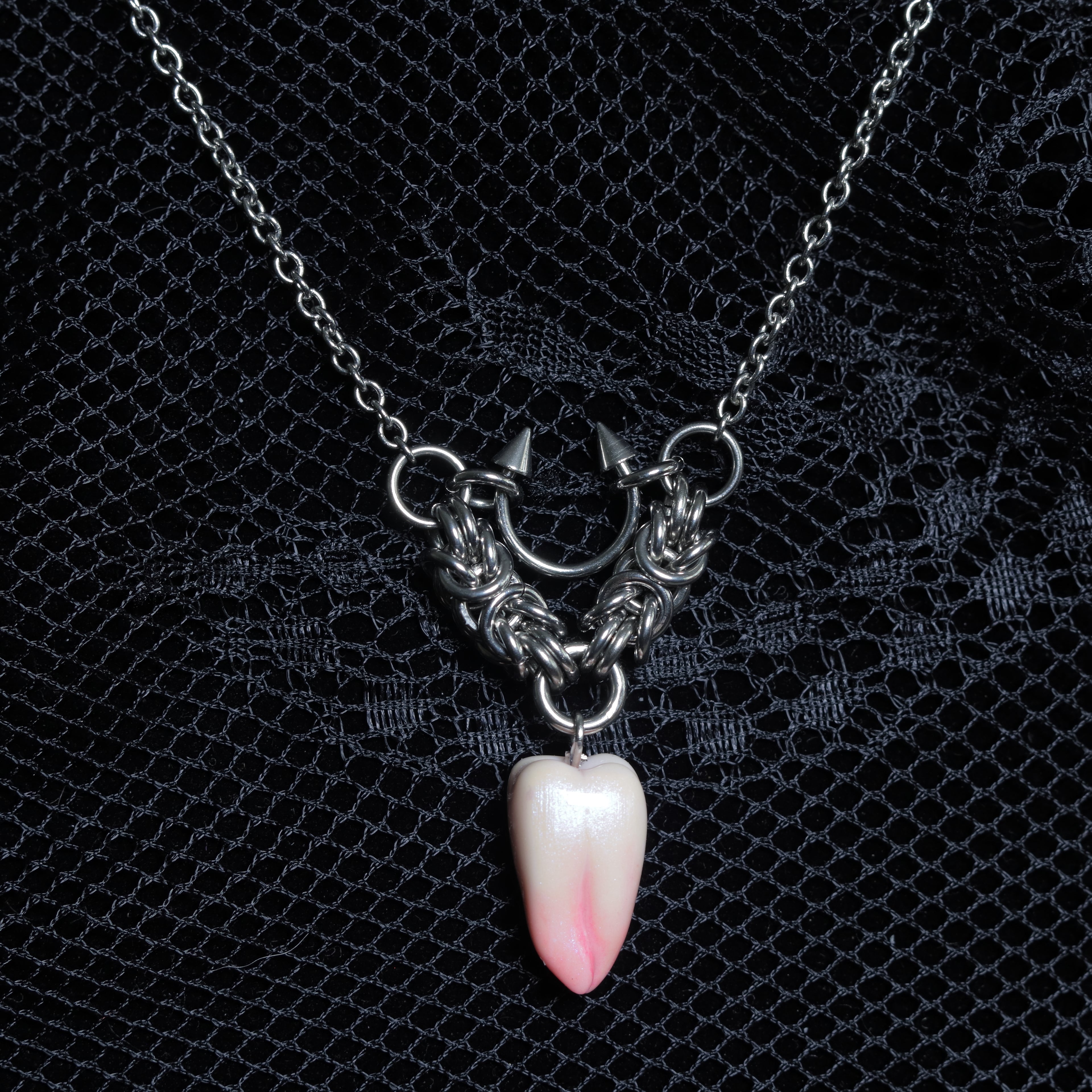 BASICS - Baby Bite Necklace